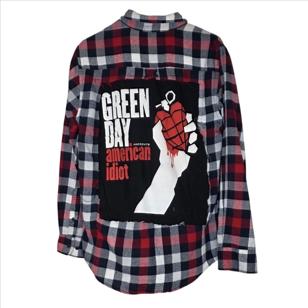 Boneyard Threadz Red & Black Plaid Flannel W/ Green Day Graphic & Patch Small